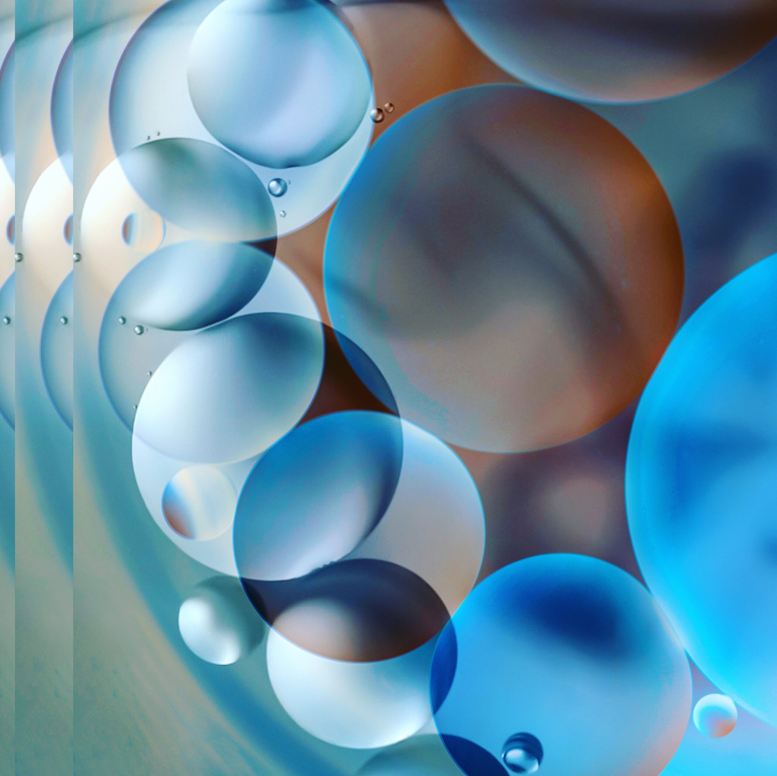 Oil on water image