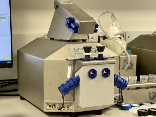 2C42810D-9E10-4B43-AC22-6D7D0F087AB0