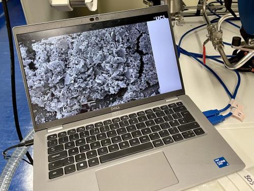 4FA492DB-B8D3-4BCC-82A8-FF0A8D20BA55