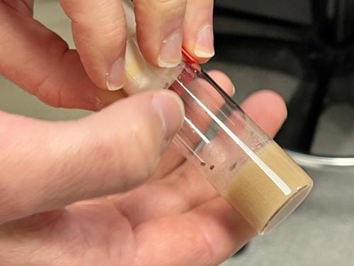 5024027A-9F36-455C-8A35-AB7DBEFA0103