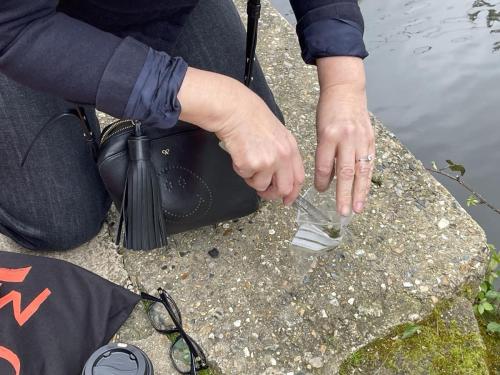 692403A6-10C1-45B0-BD33-AB0BC7D39499