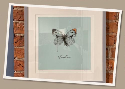 C39F16EF-51C1-4D48-AE52-642E12B4BE27