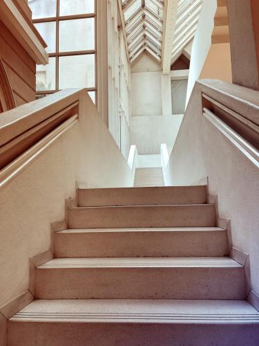 D2CD8C7E-7C14-4688-9688-D3384FF8E4E9