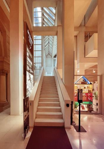 E94D90ED-4DF7-4836-8C8F-66F56F3930B5